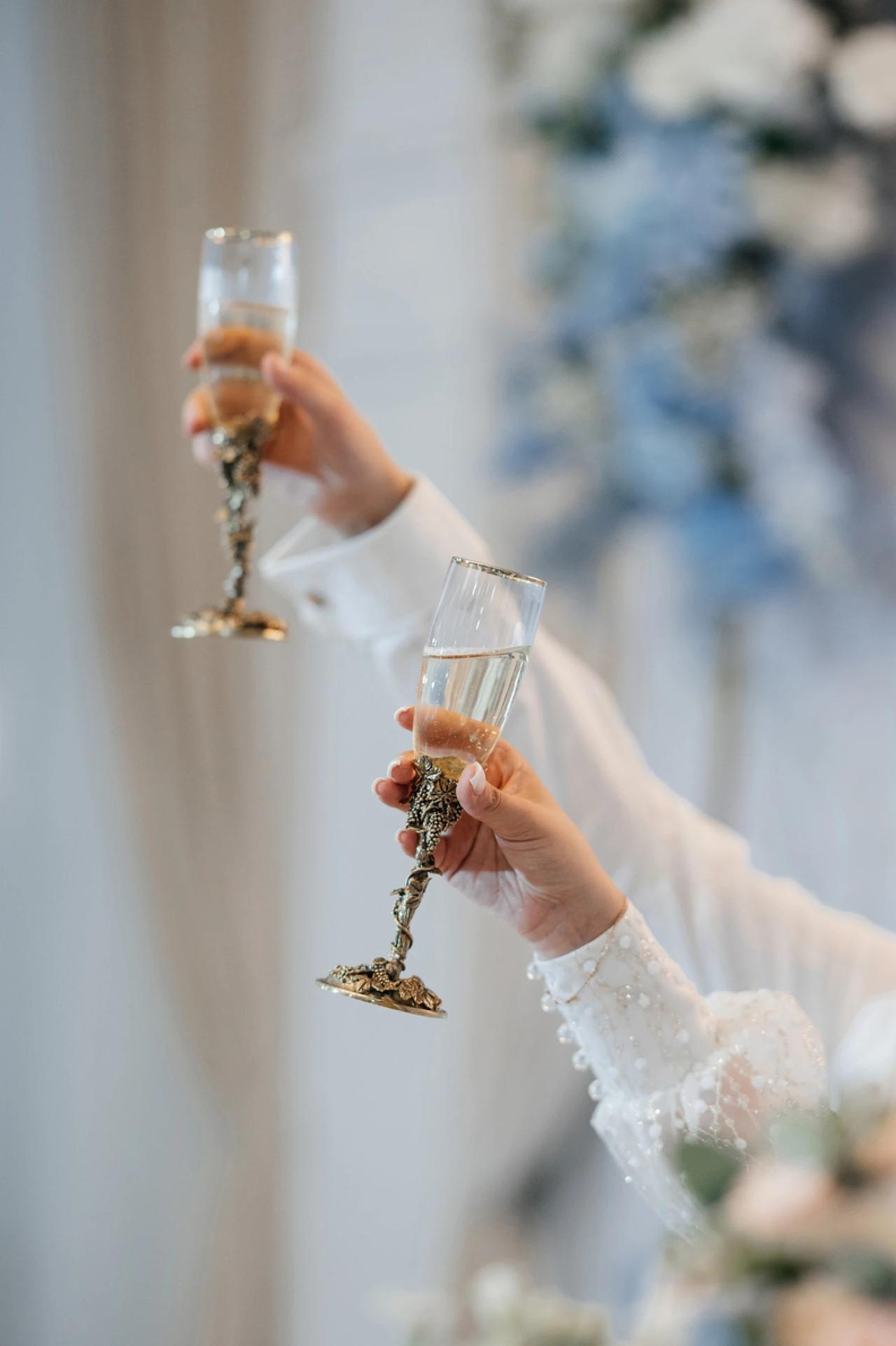 Суриковъ Холл