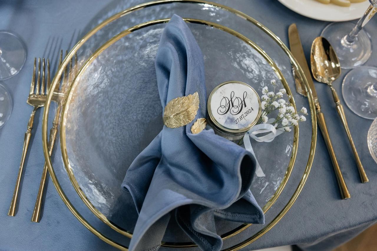 Суриковъ Холл